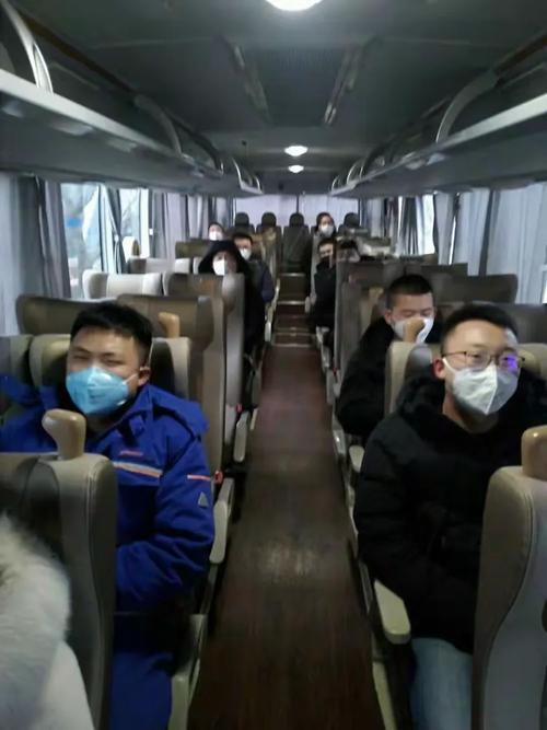 榆林市大众旅游公司开展返岗农民工团体点对点一站式包车业务公告